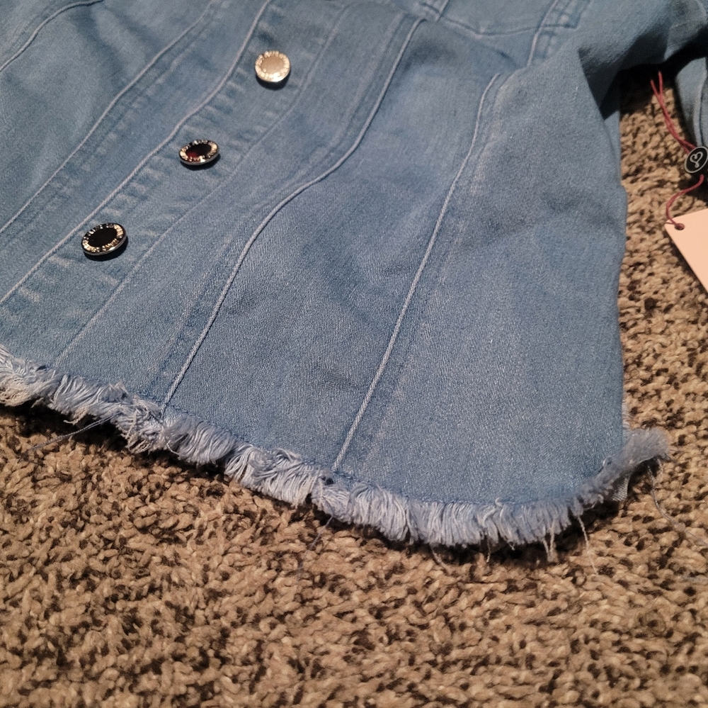 Blouse - Picture 2 of 4